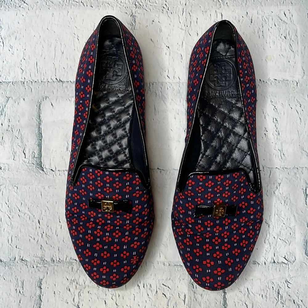 🔹 Tory Burch Red, White, and Blue Flats